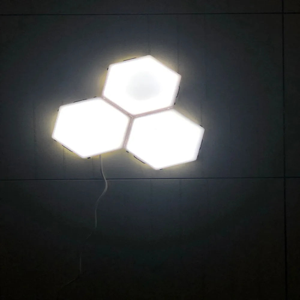 Stylish Touch Wall Lamp - Modular Honeycomb Design LED Light for Bedrooms - Magnetic Helios Quantum Decoration